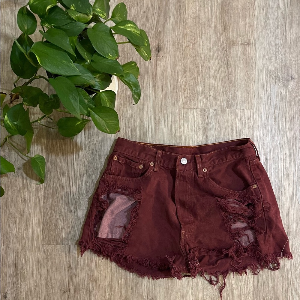 Distressed Burgundy Levi’s High-Waisted Denim Shorts